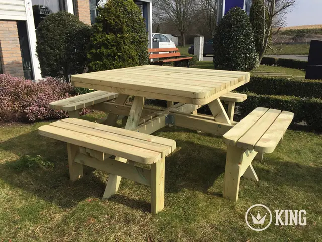 Vierkante picknicktafel KING® XXL 200 × 200 cm